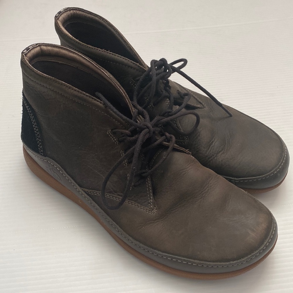 Chaco Montrose Men's Leather Chukka Boots Nickel Gray J150213 Sz. 11